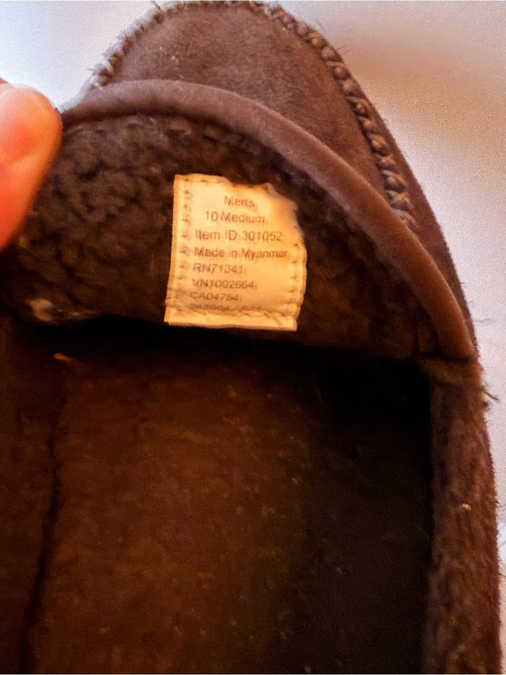 L.L.Bean Men’s Mountain Slippers – Size 10 Medium – Brown